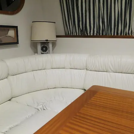 Yacht Summertime 3 Bedrooms Menton